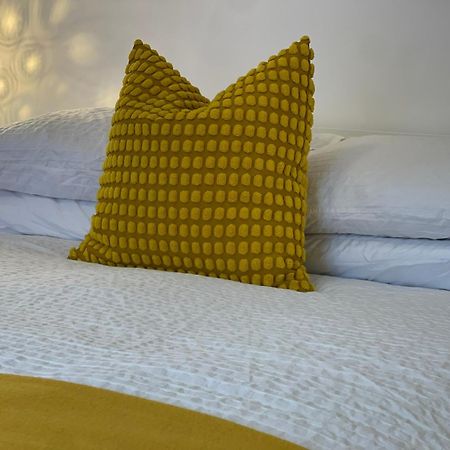 Vibrant Apartments Close To City Centre Cardiff Exteriör bild
