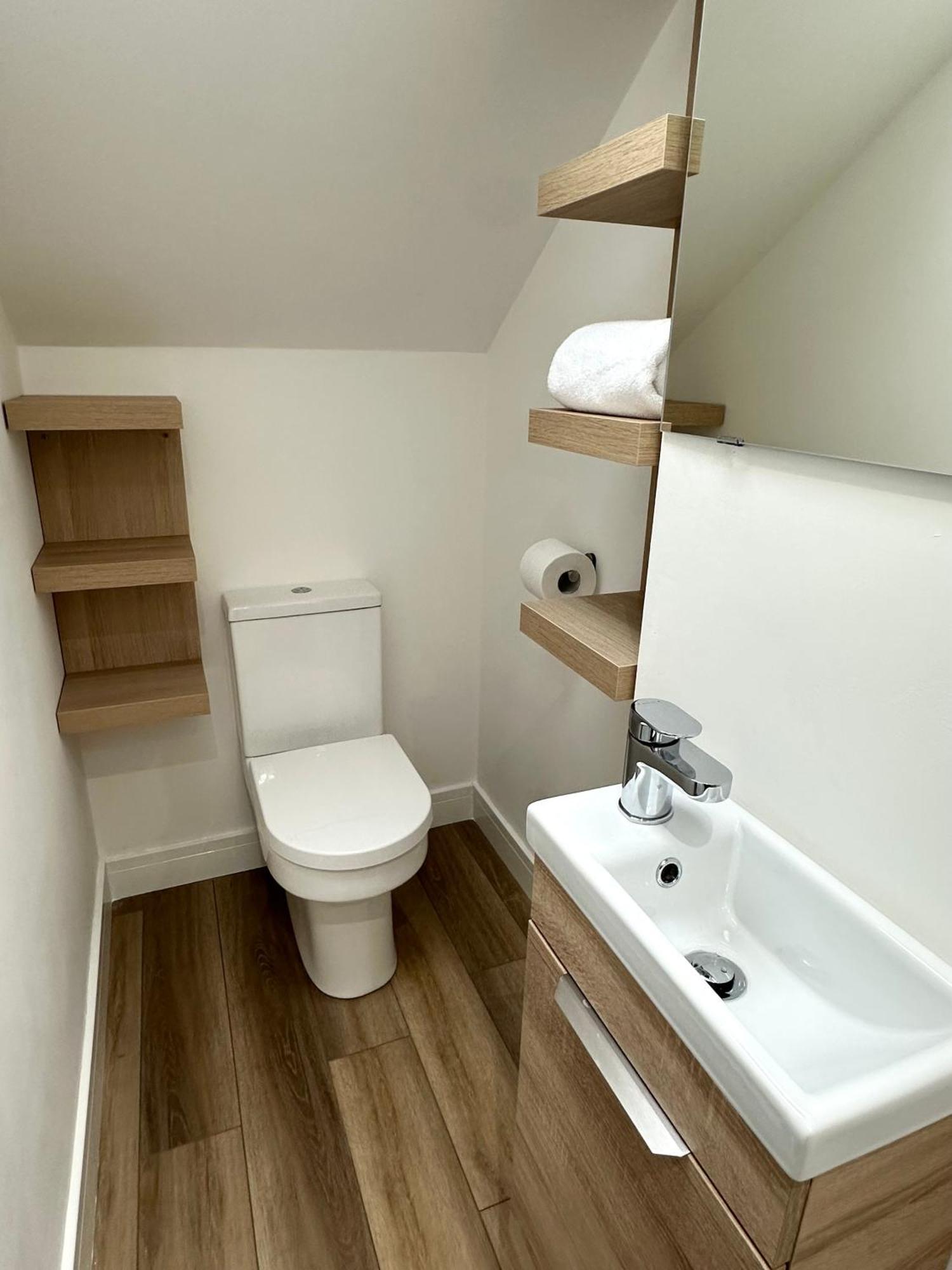 Vibrant Apartments Close To City Centre Cardiff Exteriör bild